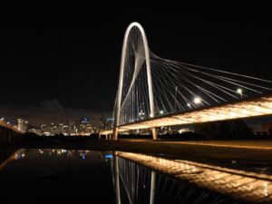 margaret hunt bridge at night in dallas texas, haunted places in dallas tx